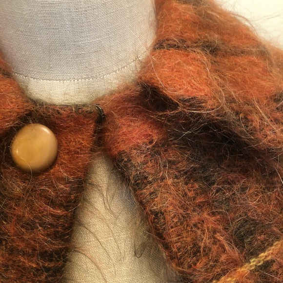 Vintage Andrew Stewart Mohair/ wool cape - Picture 12 of 16